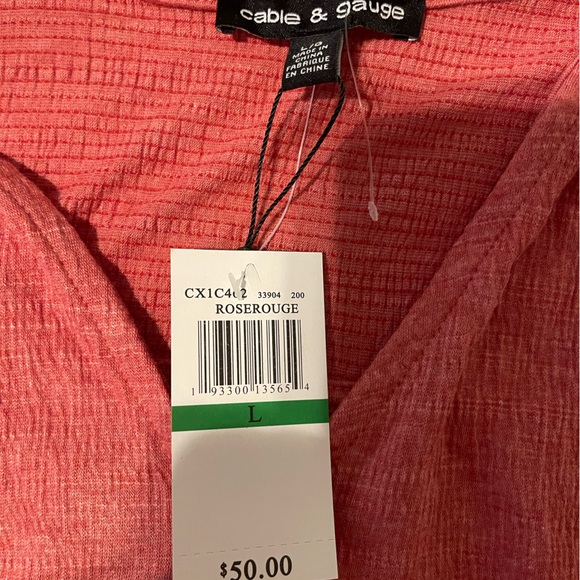 Women’s Tank. - Picture 2 of 2